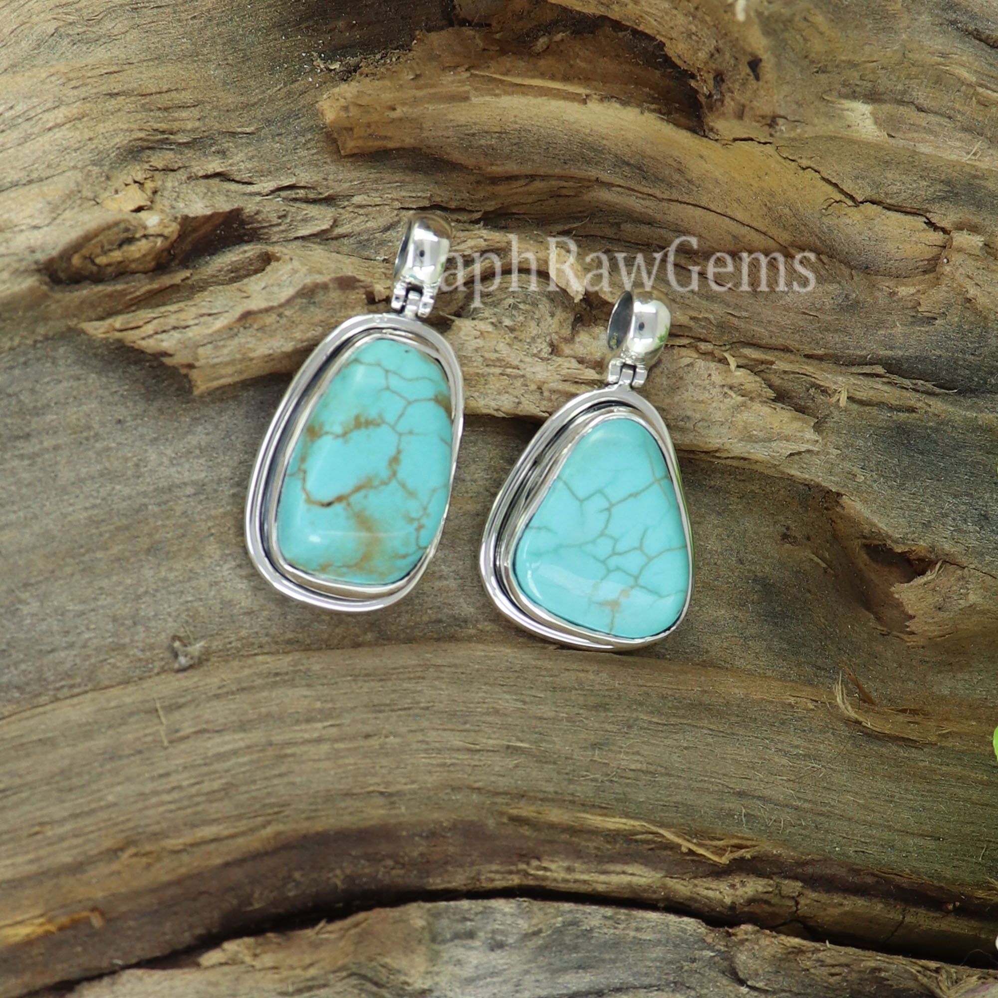 Raw Turquoise Pendnat