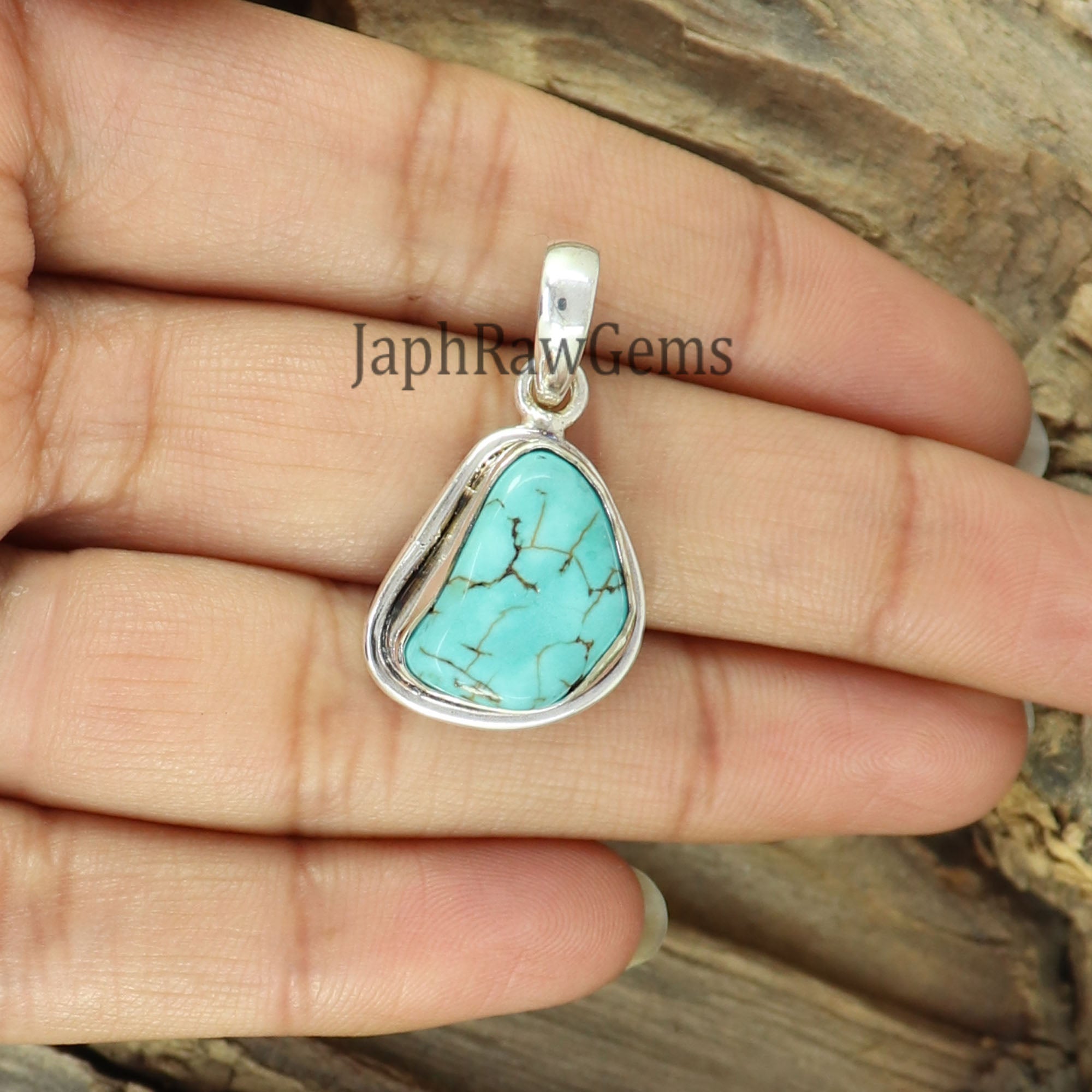 Raw Turquoise Pendnat