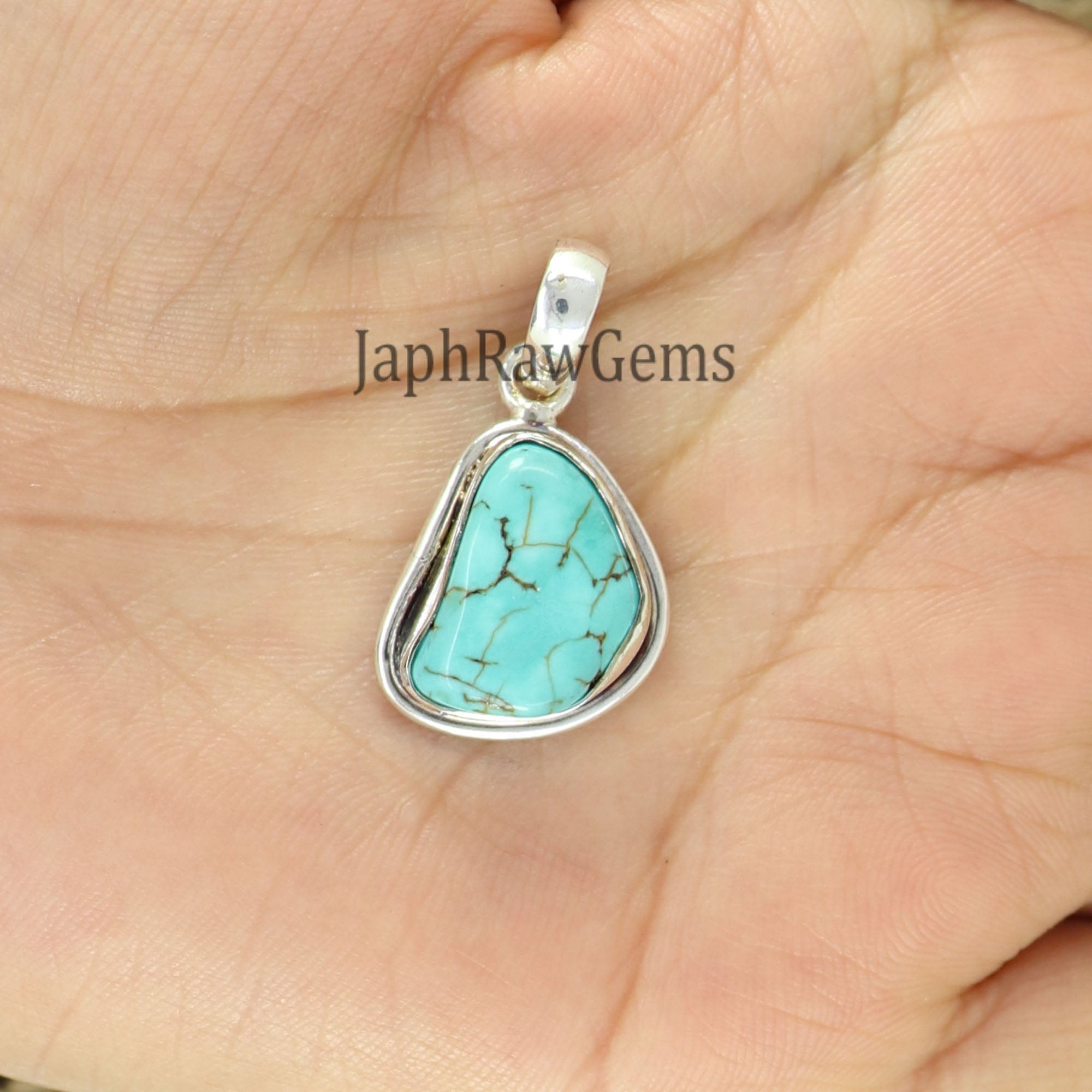 Raw Turquoise Pendnat